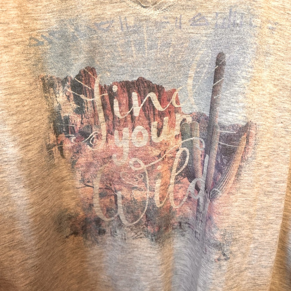 Wrangler low v cut women’s shirt